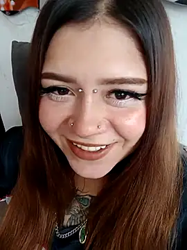 sara winehouse1 online show from November 20, 2025, 7:57 pm