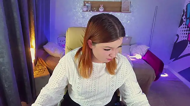 Snapshot of RosieMoons chatting on January 9, 2025, 2:07 pm RosieMoons online show from January 9, 2025, 2:07 pm