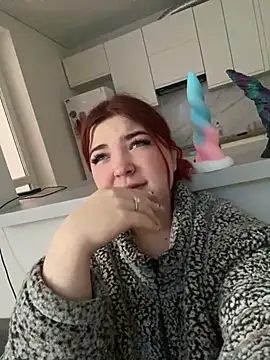 Snapshot of RosieMoons chatting on February 14, 2025, 10:07 am RosieMoons online show from February 14, 2025, 10:07 am