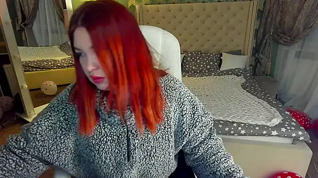 Snapshot of RosieMoons chatting on February 25, 2025, 7:47 pm RosieMoons online show from February 25, 2025, 7:47 pm