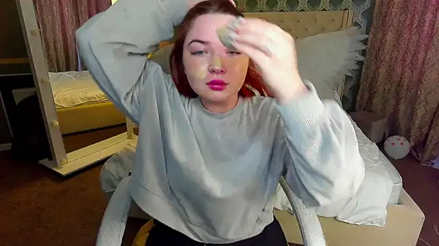 Snapshot of RosieMoons chatting on March 9, 2025, 6:50 am RosieMoons online show from March 9, 2025, 6:50 am