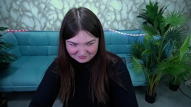 Snapshot of RosieMoons chatting on October 20, 2025, 7:14 pm RosieMoons online show from October 20, 2025, 7:14 pm