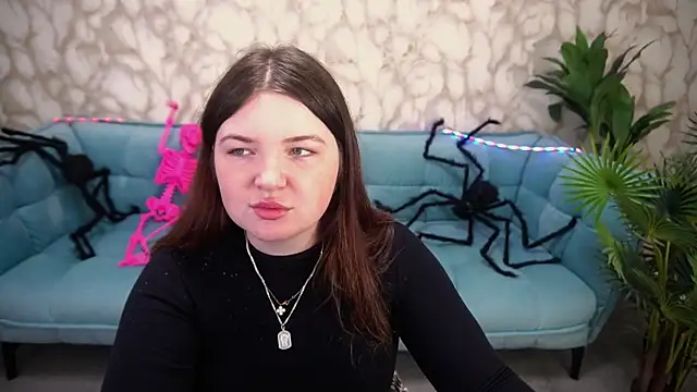 Snapshot of RosieMoons chatting on October 24, 2025, 7:21 pm RosieMoons online show from October 24, 2025, 7:21 pm