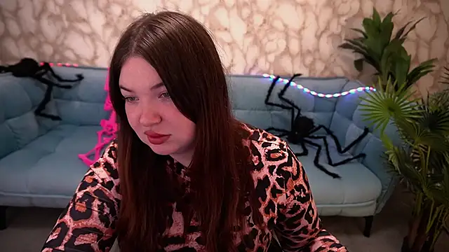 Snapshot of RosieMoons chatting on October 25, 2025, 7:19 pm RosieMoons online show from October 25, 2025, 7:19 pm