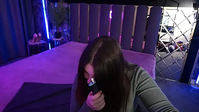 Snapshot of RosieMoons chatting on November 4, 2025, 8:19 pm RosieMoons online show from November 4, 2025, 8:19 pm