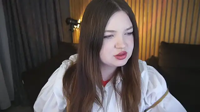 RosieMoons online show from November 26, 2025, 8:10 pm