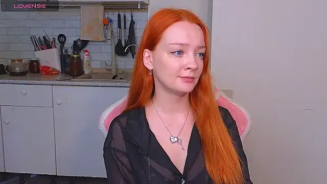 Snapshot of Radiants_two chatting on June 9, 2026, 3:01 pm Radiants two online show from June 9, 2026, 3:01 pm