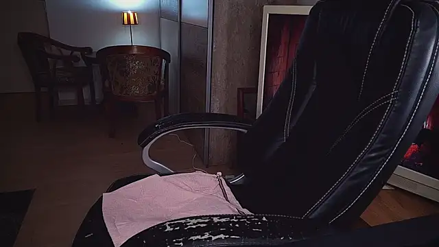 officeman7 online show from January 4, 2025, 5:26 pm