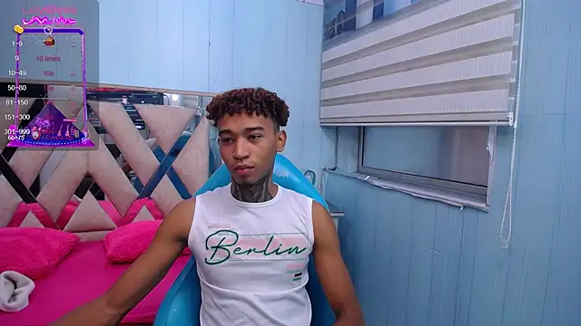 sexy blacks  online show from January 15, 2025, 11:32 am