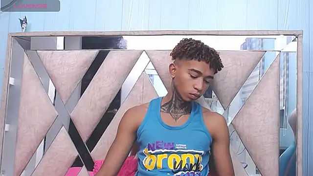 sexy blacks  online show from February 10, 2025, 11:25 am