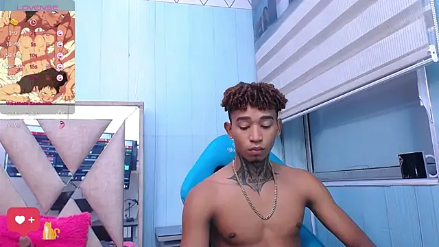 sexy blacks  online show from February 28, 2025, 2:42 pm