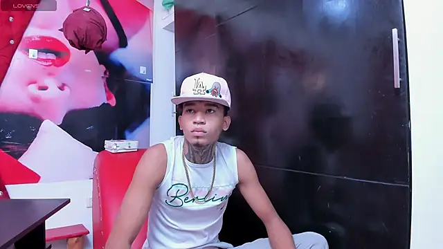 sexy blacks  online show from March 3, 2025, 11:22 am