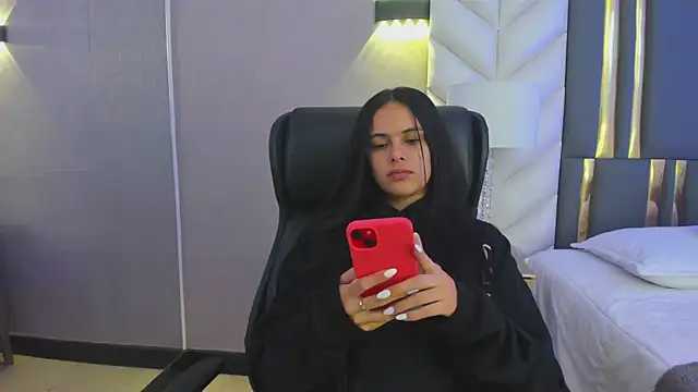 ChloeHarper  online show from February 13, 2026, 11:28 am