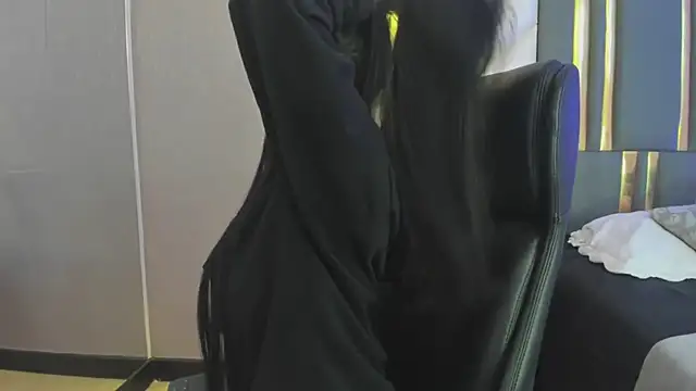 ChloeHarper  online show from March 21, 2026, 11:48 am