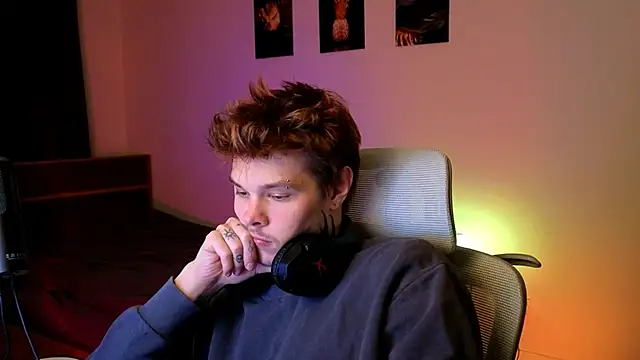 DENIS HERE online show from January 7, 2026, 11:07 pm