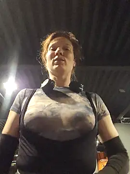 Exhibitionsplit online show from September 21, 2025, 9:38 pm