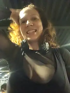 Exhibitionsplit online show from October 29, 2025, 9:27 pm