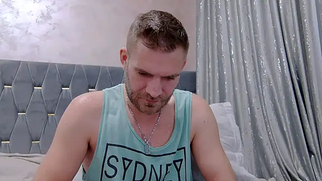 10in deluxe online show from December 14, 2025, 7:58 am