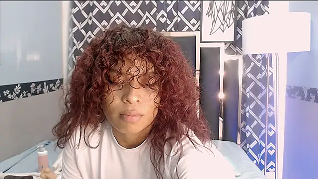 Snapshot of Naomi_Tylers chatting on October 4, 2025, 11:58 pm Naomi Tylers online show from October 4, 2025, 11:58 pm