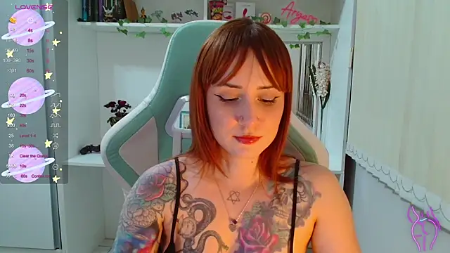 Snapshot of Ahrya_ chatting on November 5, 2025, 12:21 am Ahrya online show from November 5, 2025, 12:21 am