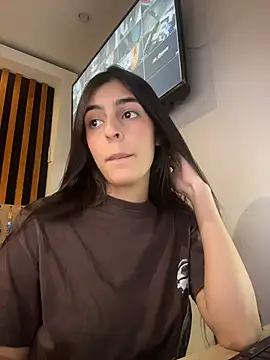 cristel 17 online show from March 5, 2026, 6:31 am