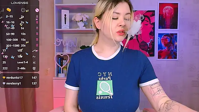 cutie mili online show from December 29, 2024, 10:12 am