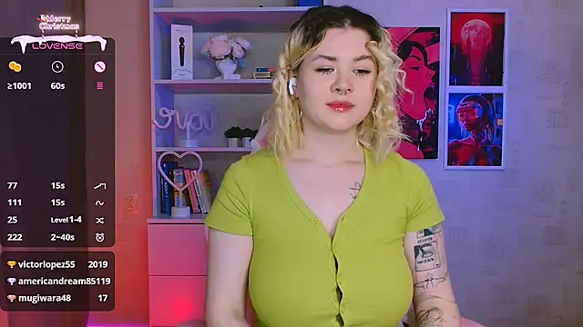 cutie mili online show from January 10, 2025, 12:47 pm