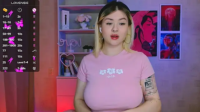 cutie mili online show from January 14, 2025, 2:40 am