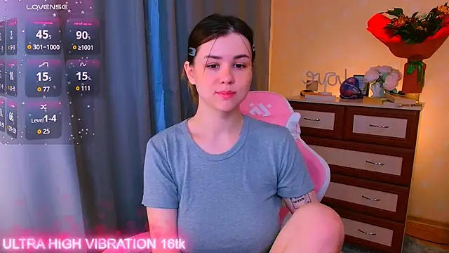 cutie mili online show from October 2, 2025, 8:10 am