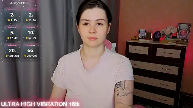 cutie mili online show from November 27, 2025, 8:38 am