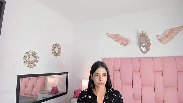 VeronikaOlsen online show from December 25, 2024, 12:37 pm