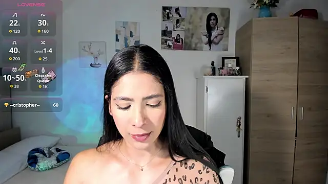 VeronikaOlsen online show from October 11, 2025, 7:34 pm