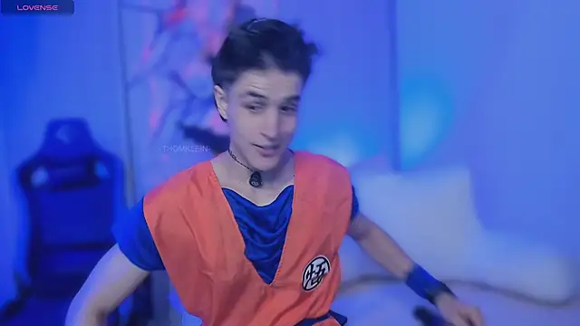 thomklein online show from October 28, 2025, 7:38 pm