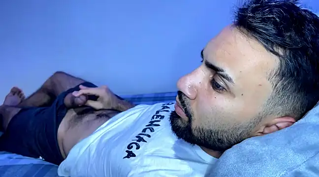 Dar milk online show from February 18, 2025, 8:25 pm