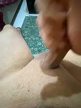 azginnn35 online show from February 8, 2026, 11:13 am