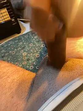 azginnn35 online show from February 13, 2026, 11:12 pm