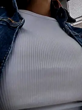 scarlett moore online show from October 5, 2025, 2:26 pm