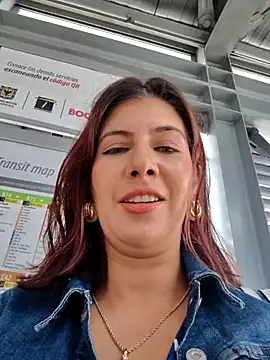 scarlett moore online show from November 22, 2025, 3:11 pm