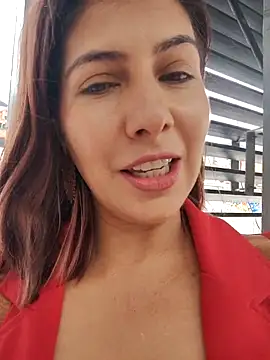 scarlett moore online show from November 28, 2025, 4:31 pm