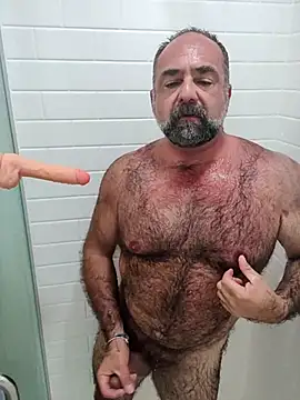 chainjulious online show from February 26, 2025, 11:48 pm