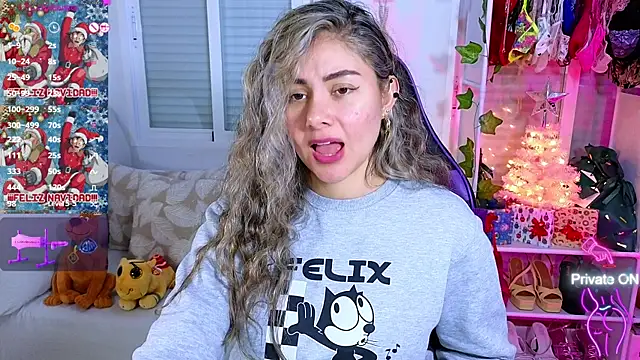 Tawny cox online show from December 4, 2024, 2:04 pm