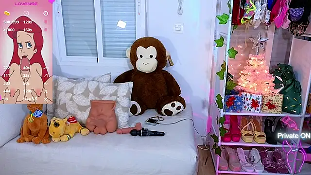 Tawny cox online show from December 5, 2024, 3:04 am