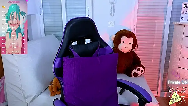 Tawny cox online show from December 19, 2024, 3:29 am