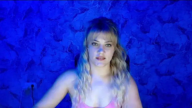 Snapshot of nika_gold1 chatting on July 13, 2026, 7:49 pm nika gold1 online show from July 13, 2026, 7:49 pm