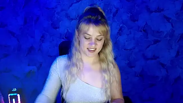 Snapshot of nika_gold1 chatting on July 28, 2026, 6:31 pm nika gold1 online show from July 28, 2026, 6:31 pm