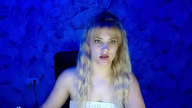 Snapshot of nika_gold1 chatting on July 30, 2026, 3:11 pm nika gold1 online show from July 30, 2026, 3:11 pm