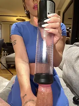 SexOnMyLvL online show from March 6, 2025, 9:20 pm