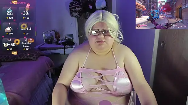 Snapshot of Bimbolola chatting on December 2, 2025, 4:51 am Bimbolola online show from December 2, 2025, 4:51 am