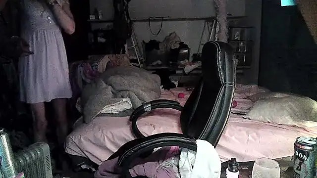 Ombeline1 online show from March 8, 2025, 10:02 pm