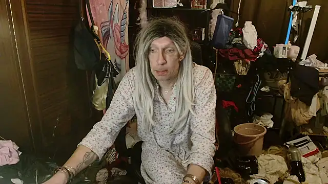 Ombeline1 online show from January 9, 2026, 7:44 am